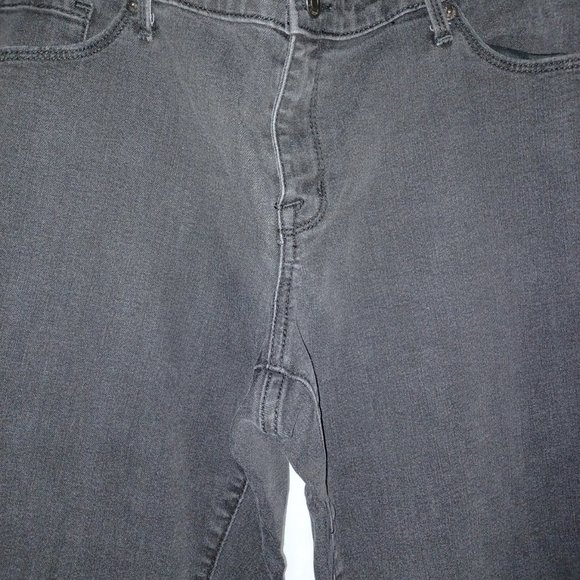 MOSSINO MID RISE STRAIGHT LEG DENIM JEANS - Picture 9 of 11